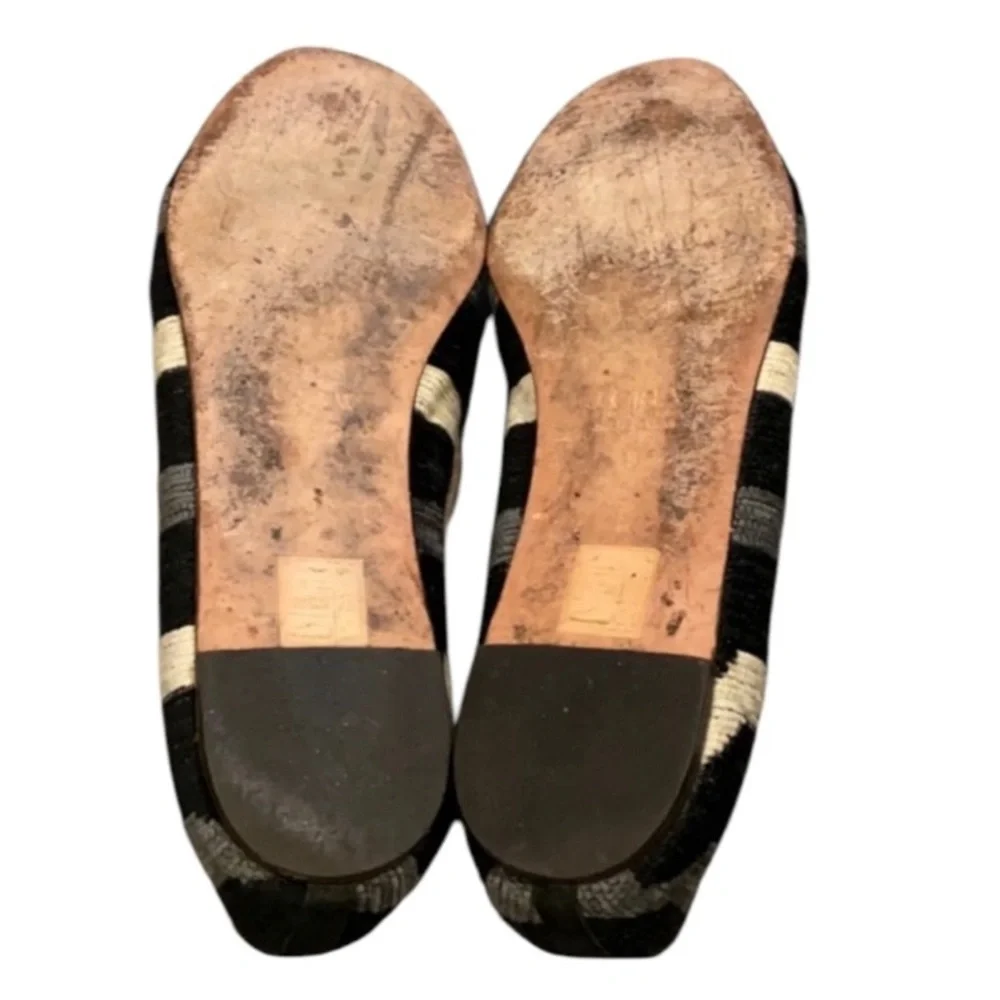 Authentic J. Crew designer fabric flats sz 9